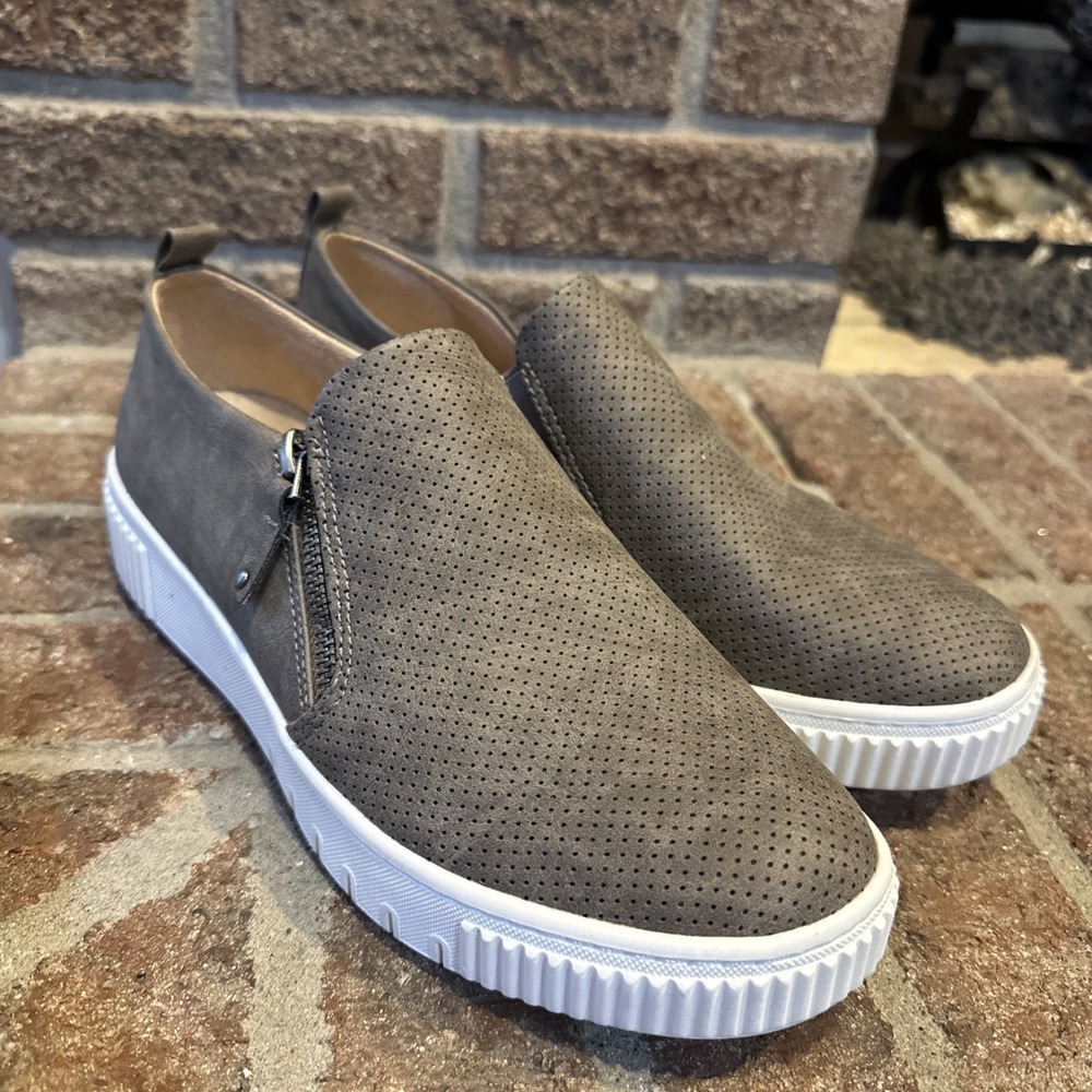 Soul Naturalizer Womens Size 8.5M Gray Slip-On Sneakers Zipper Detail #746